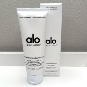 ALO Yoga Glow System Invisible Mineral Body SPF NEW Full Size (4 fl oz)